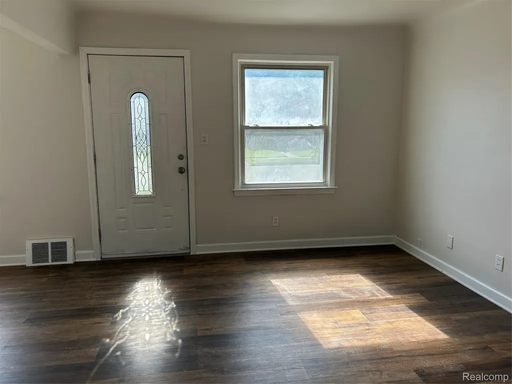 12914 Hazelton Street Detroit City MI 48223