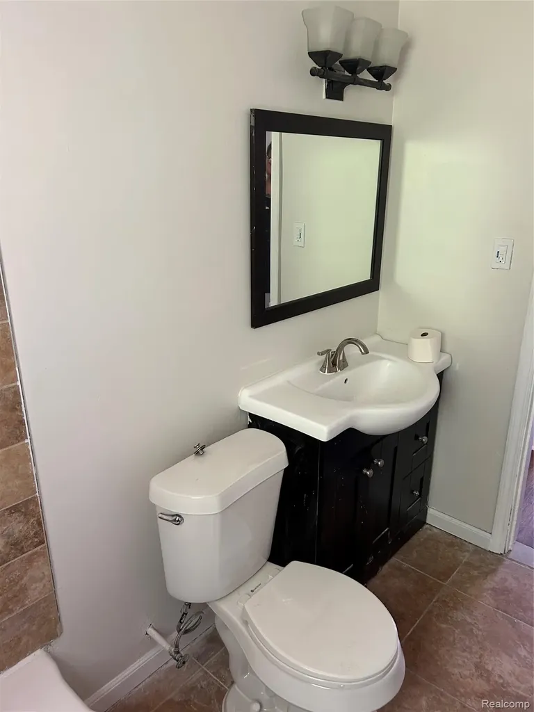 12914 Hazelton Street Detroit City MI 48223
