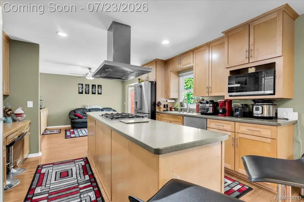 39510 Lakeshore Drive Harrison Charter Township MI 48045