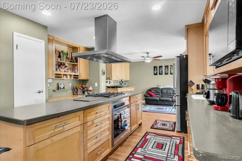 39510 Lakeshore Drive Harrison Charter Township MI 48045