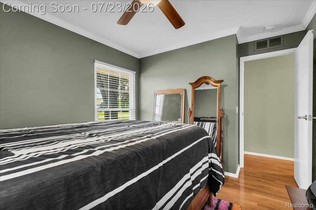 39510 Lakeshore Drive Harrison Charter Township MI 48045