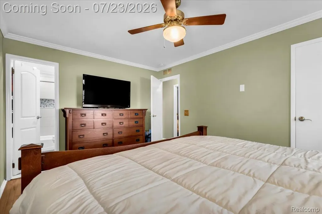 39510 Lakeshore Drive Harrison Charter Township MI 48045