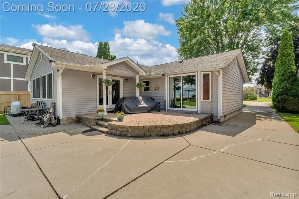 39510 Lakeshore Drive Harrison Charter Township MI 48045