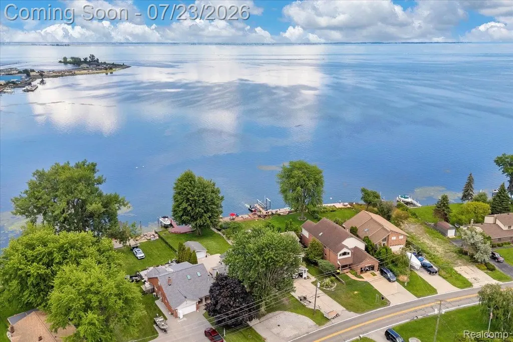 39510 Lakeshore Drive Harrison Charter Township MI 48045