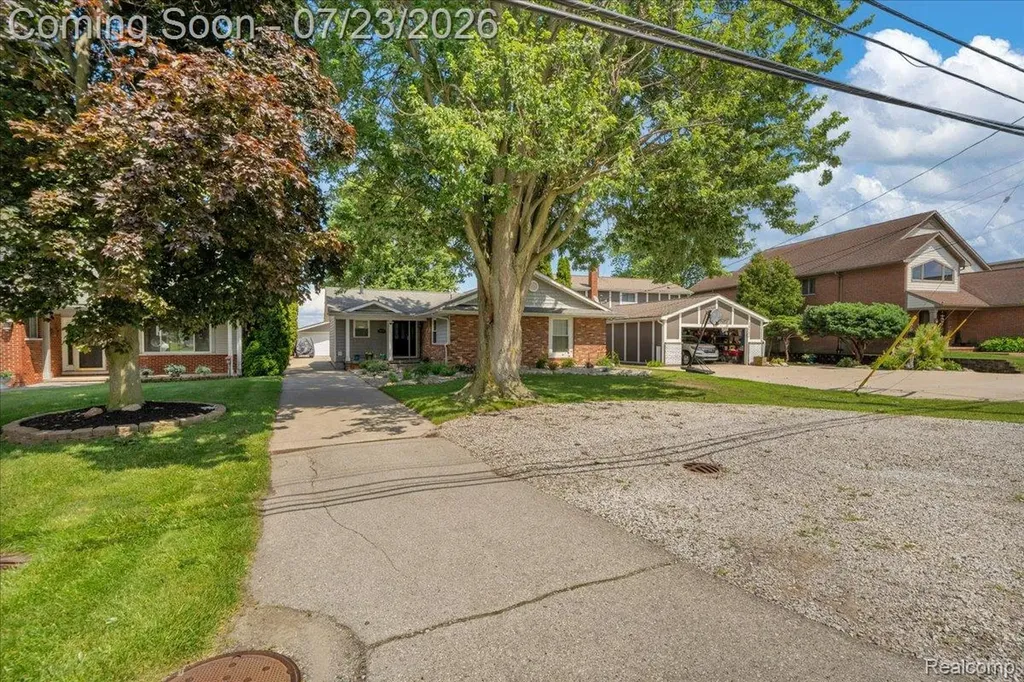 39510 Lakeshore Drive Harrison Charter Township MI 48045
