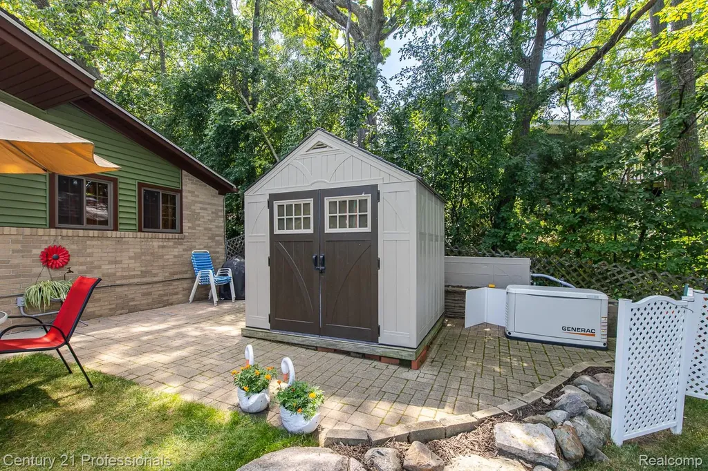 420 Bellevue Avenue Lake Orion Village MI 48362