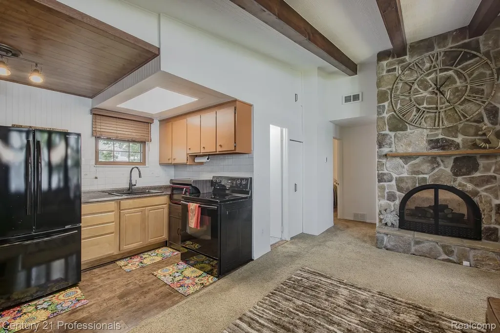 420 Bellevue Avenue Lake Orion Village MI 48362