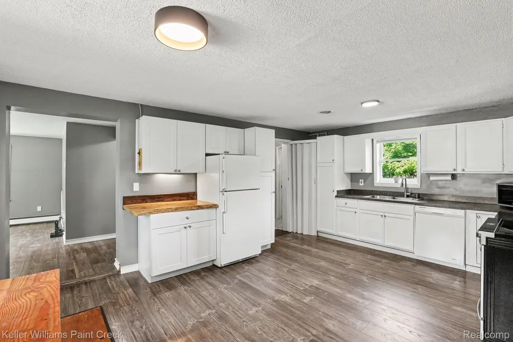 843 Orion Road Orion Charter Township MI 48362