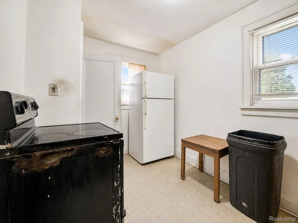 95 N Hulbert Street White Lake Charter Township MI 48386