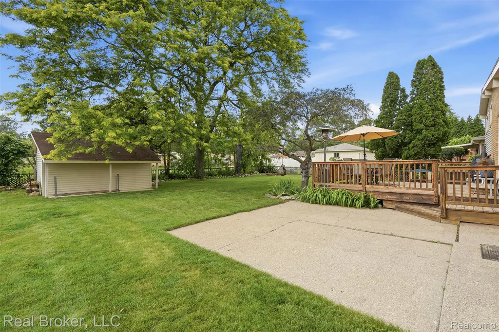 1318 S Williams Lake Road White Lake Charter Township MI 48386