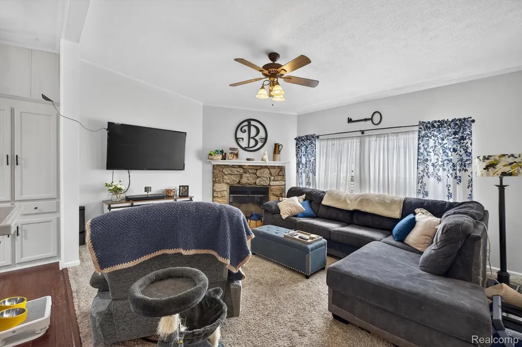 2858 Boulder Ridge Trail Highland Charter Township MI 48380