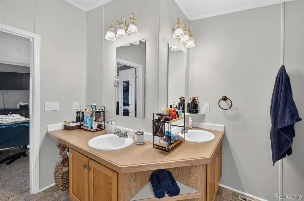 2858 Boulder Ridge Trail Highland Charter Township MI 48380