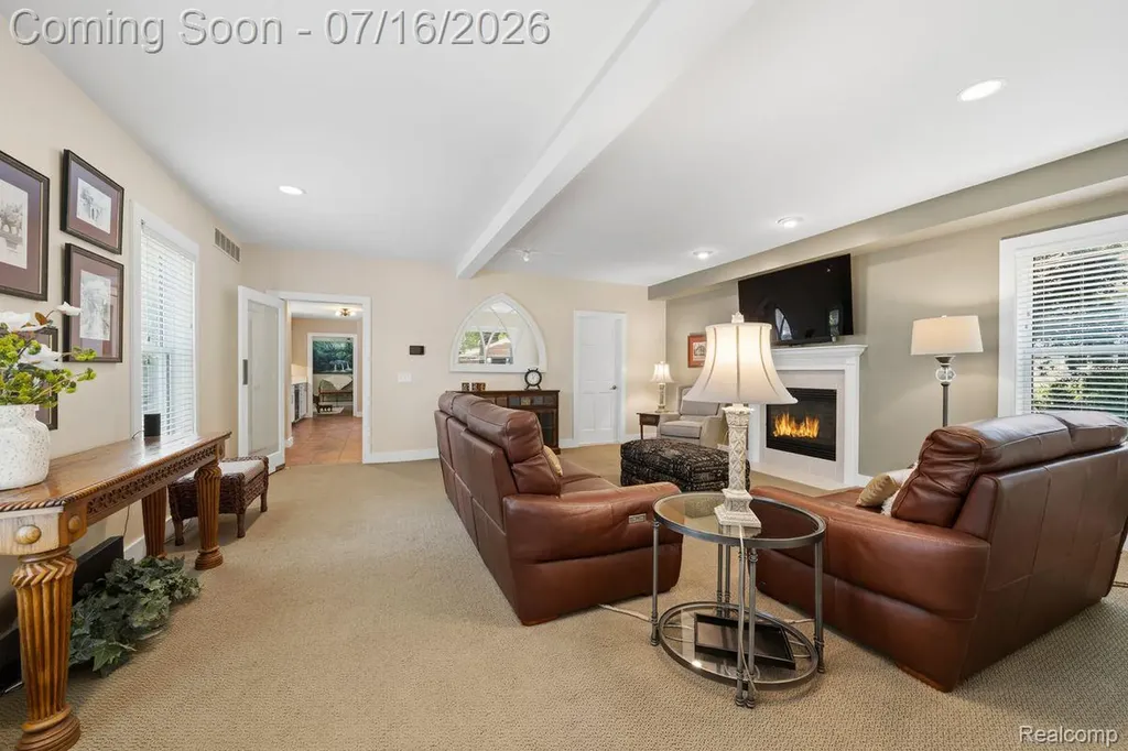 156 Griggs Street Rochester City MI 48307