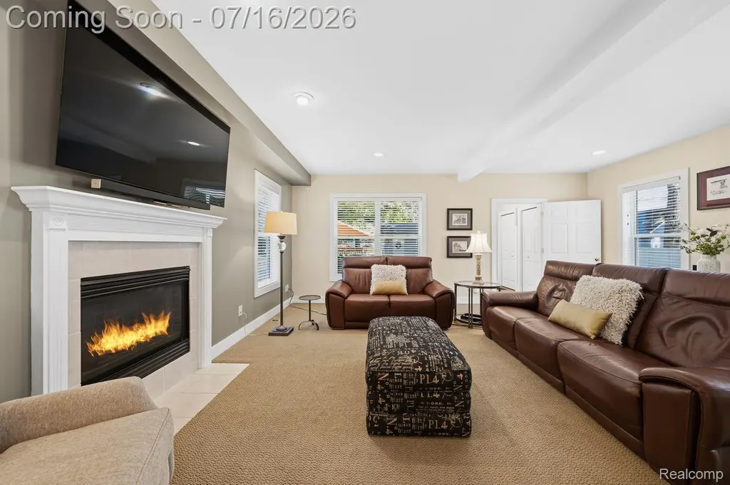 156 Griggs Street Rochester City MI 48307