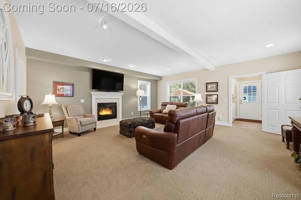156 Griggs Street Rochester City MI 48307