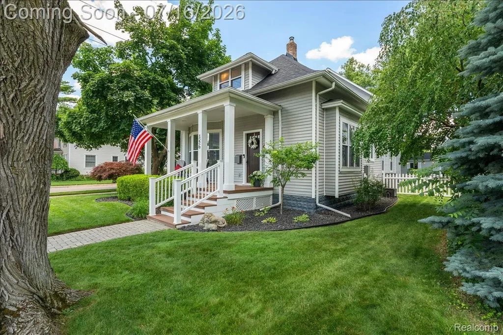 156 Griggs Street Rochester City MI 48307
