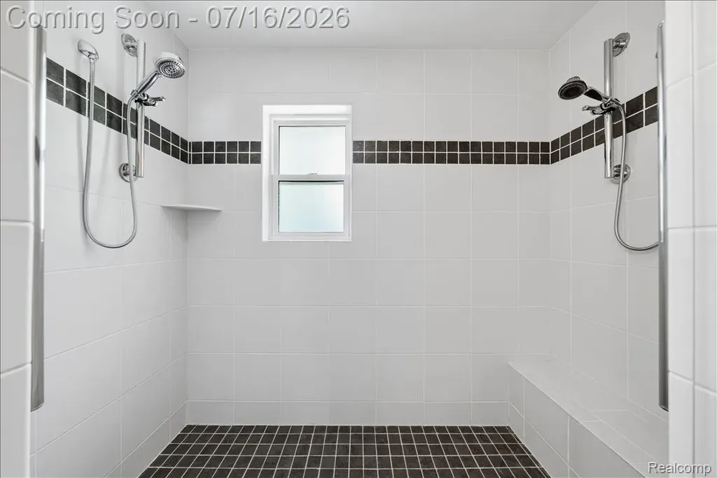 156 Griggs Street Rochester City MI 48307