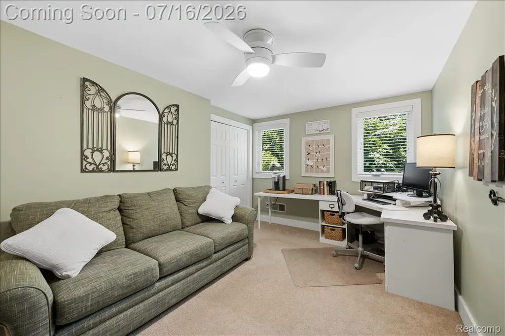 156 Griggs Street Rochester City MI 48307