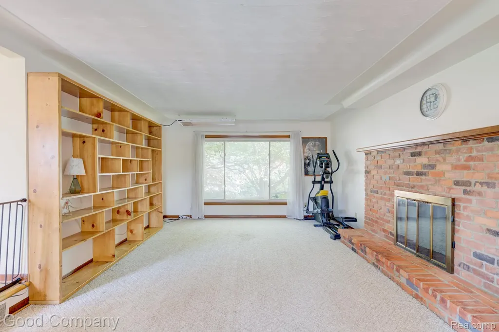 53625 Shelby Road Shelby Charter Township MI 48316