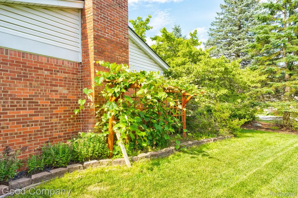 53625 Shelby Road Shelby Charter Township MI 48316