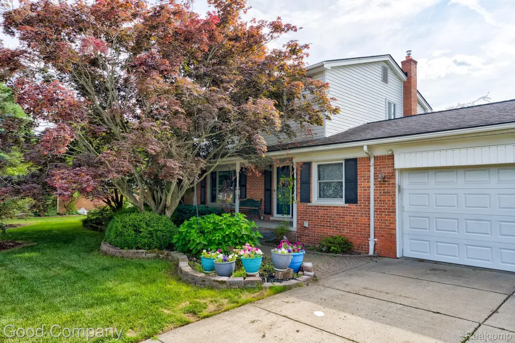 53625 Shelby Road Shelby Charter Township MI 48316