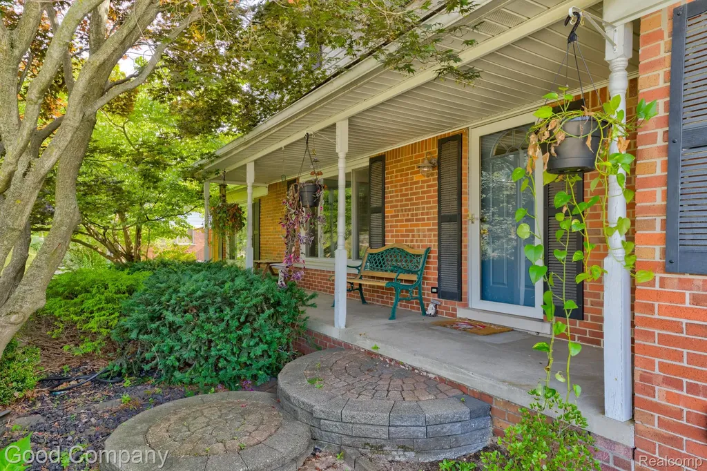 53625 Shelby Road Shelby Charter Township MI 48316