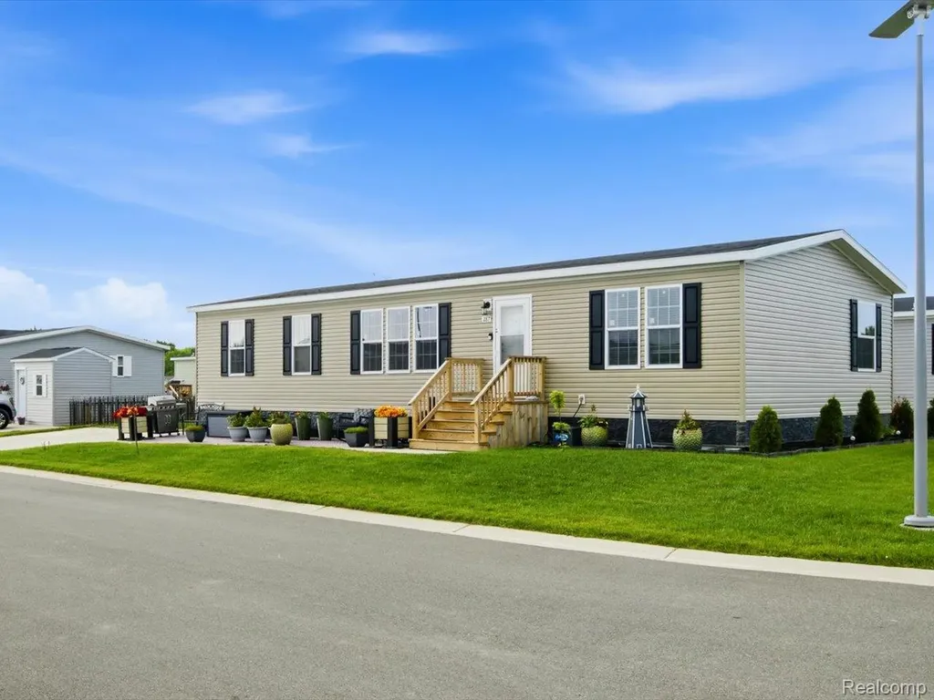 287 Rosebud Court Port Huron Charter Township MI 48060