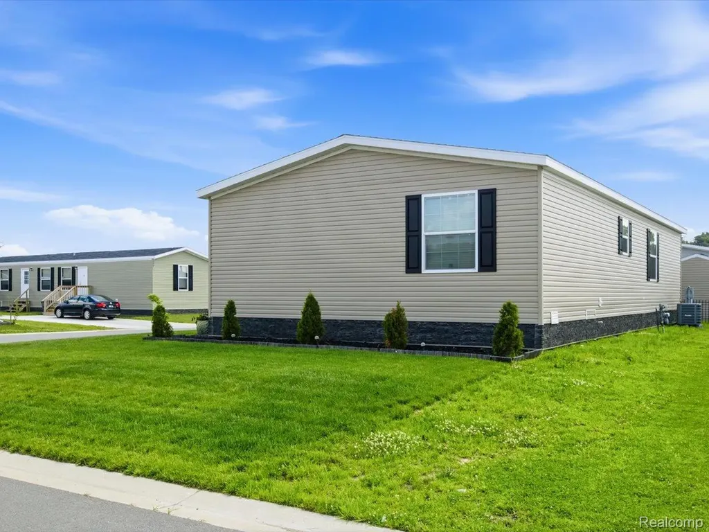 287 Rosebud Court Port Huron Charter Township MI 48060