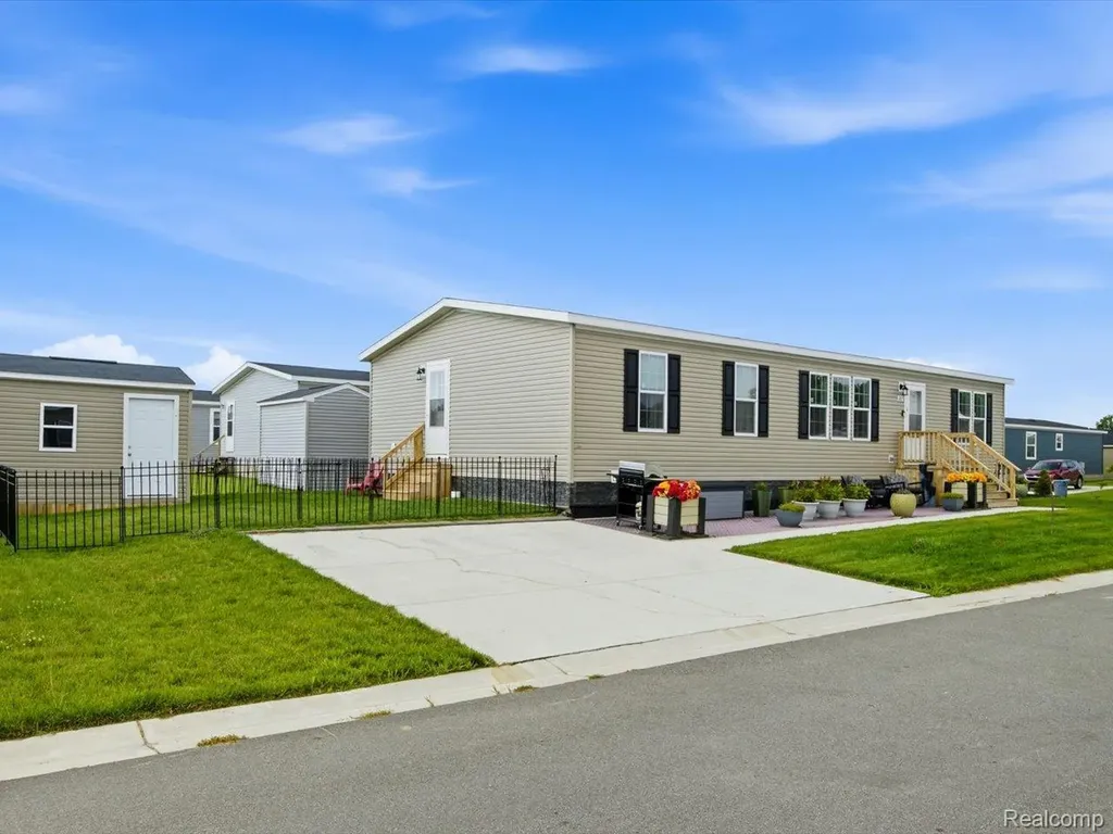 287 Rosebud Court Port Huron Charter Township MI 48060