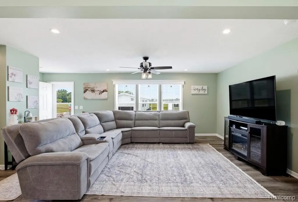 287 Rosebud Court Port Huron Charter Township MI 48060