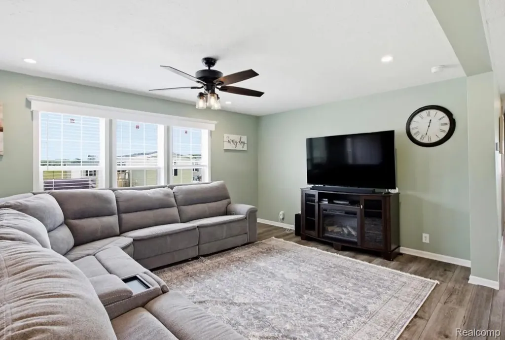 287 Rosebud Court Port Huron Charter Township MI 48060