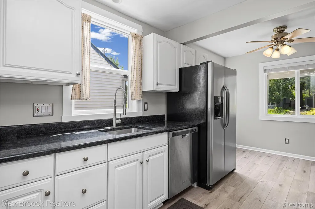 808 N Edgeworth Avenue Royal Oak City MI 48067