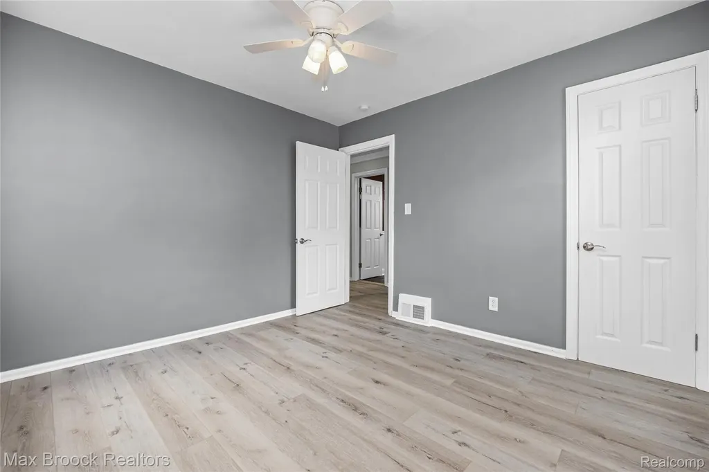 808 N Edgeworth Avenue Royal Oak City MI 48067