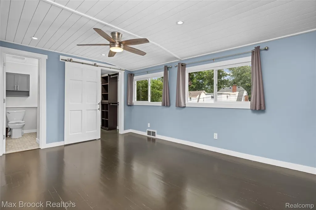 808 N Edgeworth Avenue Royal Oak City MI 48067