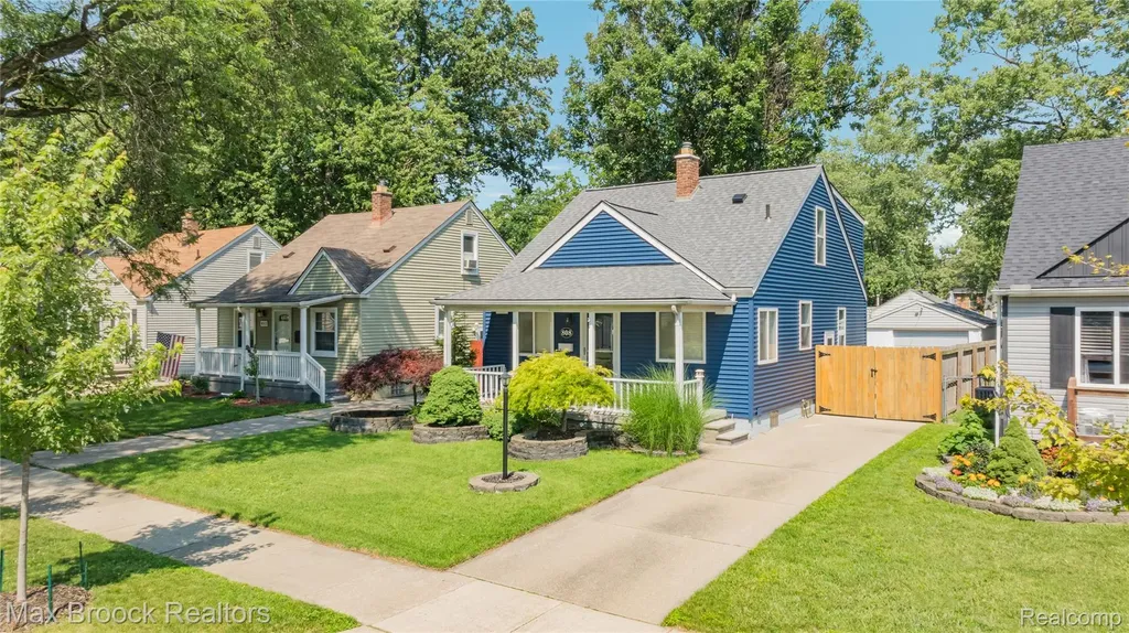 808 N Edgeworth Avenue Royal Oak City MI 48067