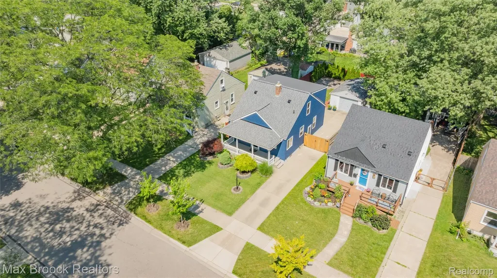 808 N Edgeworth Avenue Royal Oak City MI 48067