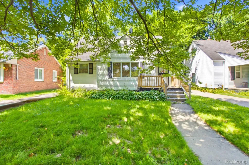 18649 Avon Avenue Detroit City MI 48219