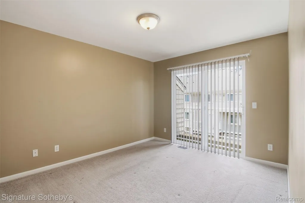 1091 Beaver Run Troy City MI 48083