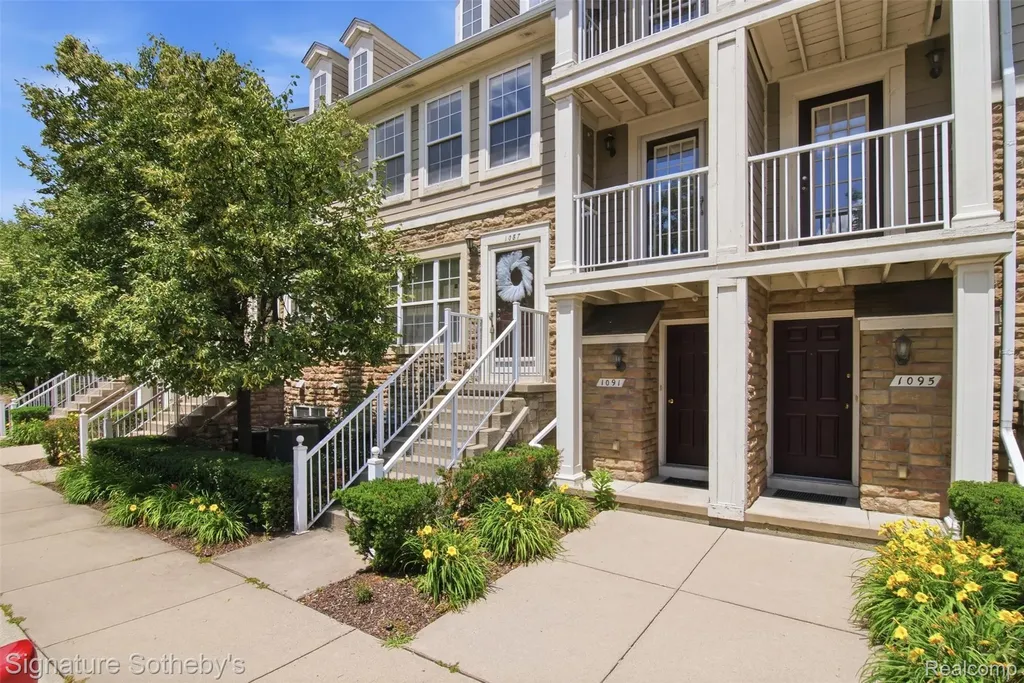 1091 Beaver Run Troy City MI 48083