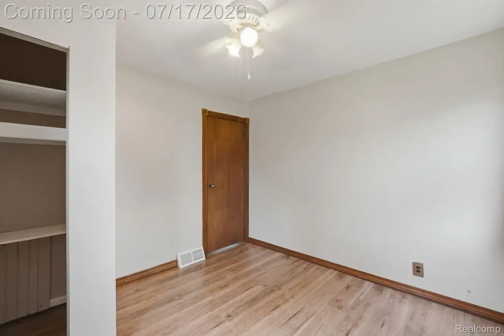 7571 Marlowe Road Van Buren Charter Township MI 48111