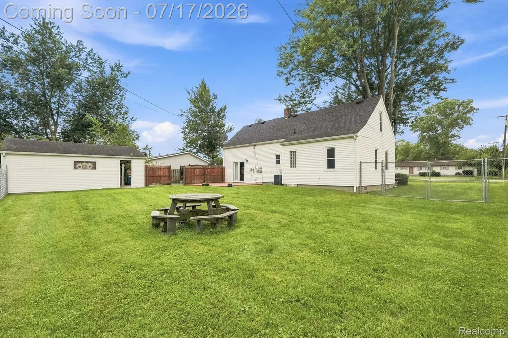 7571 Marlowe Road Van Buren Charter Township MI 48111