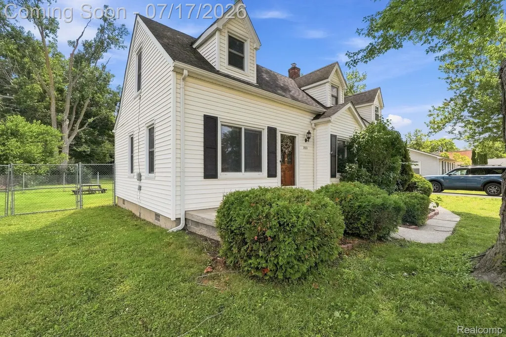7571 Marlowe Road Van Buren Charter Township MI 48111