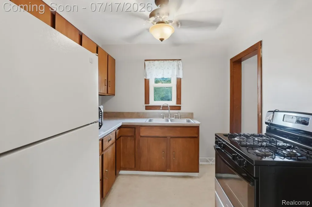 7571 Marlowe Road Van Buren Charter Township MI 48111