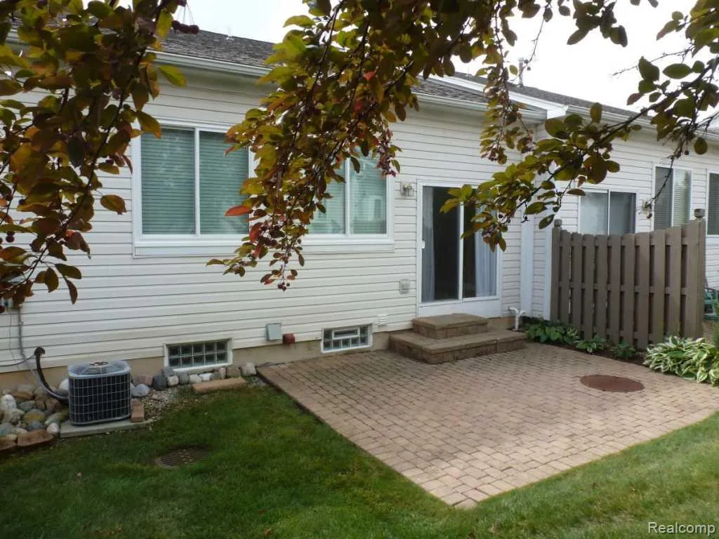 50234 Helfer Boulevard Wixom City MI 48393
