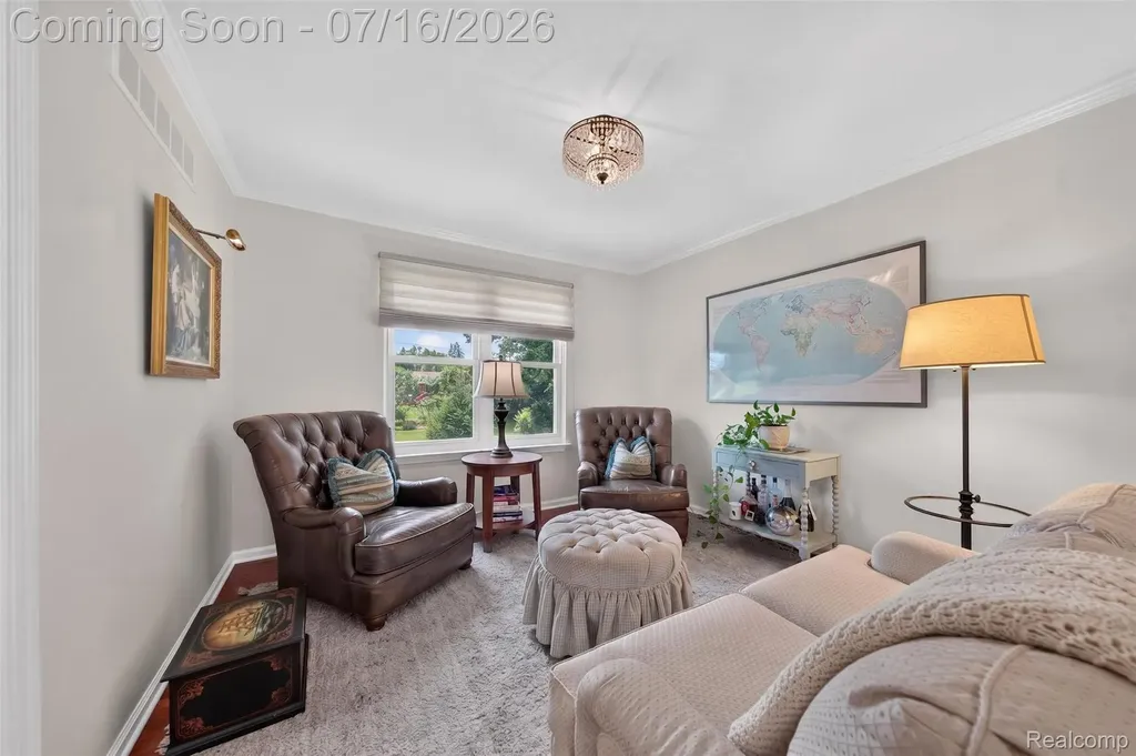 2305 Huntington Drive Lake Orion Village MI 48360