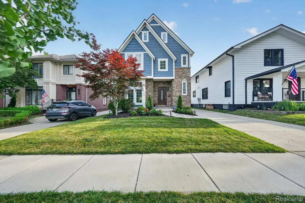 1263 Davis Avenue Birmingham City MI 48009