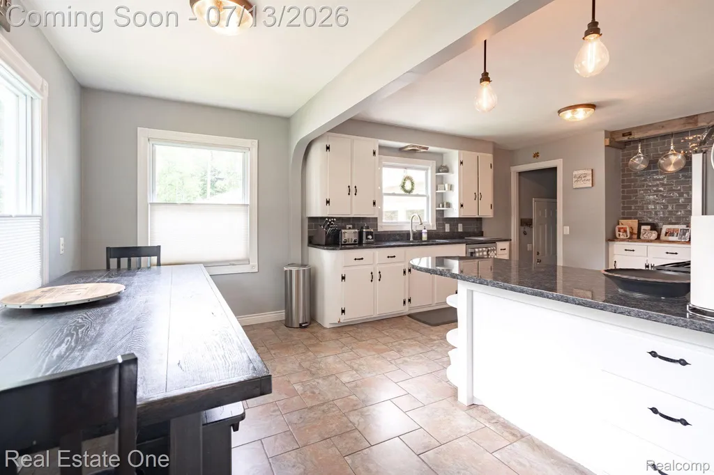 5009 Frankwill Avenue Independence Charter Township MI 48346