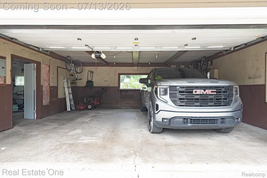 5009 Frankwill Avenue Independence Charter Township MI 48346