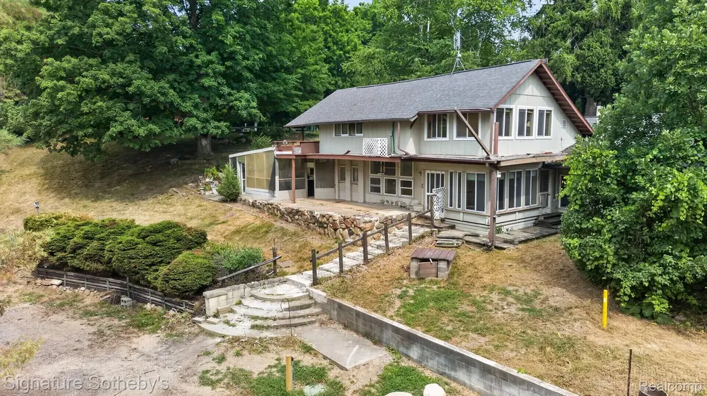 3310 SE Baldwin Road N Hadley Township MI 48455