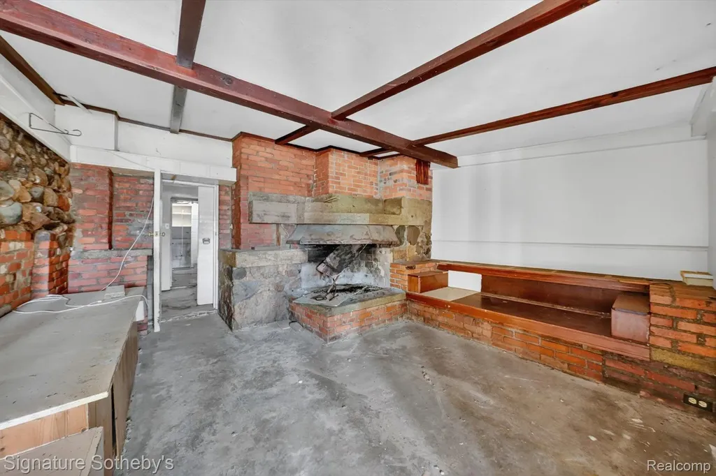 3310 SE Baldwin Road N Hadley Township MI 48455